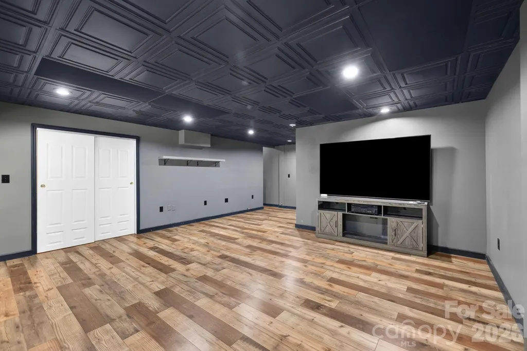 46 Michele Lane Leicester NC 28748