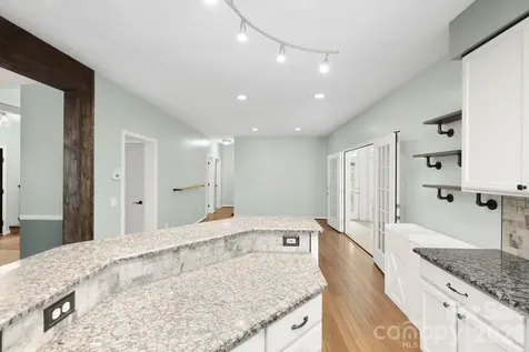 46 Michele Lane Leicester NC 28748
