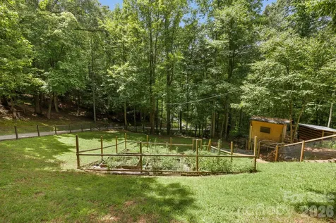 46 Michele Lane Leicester NC 28748