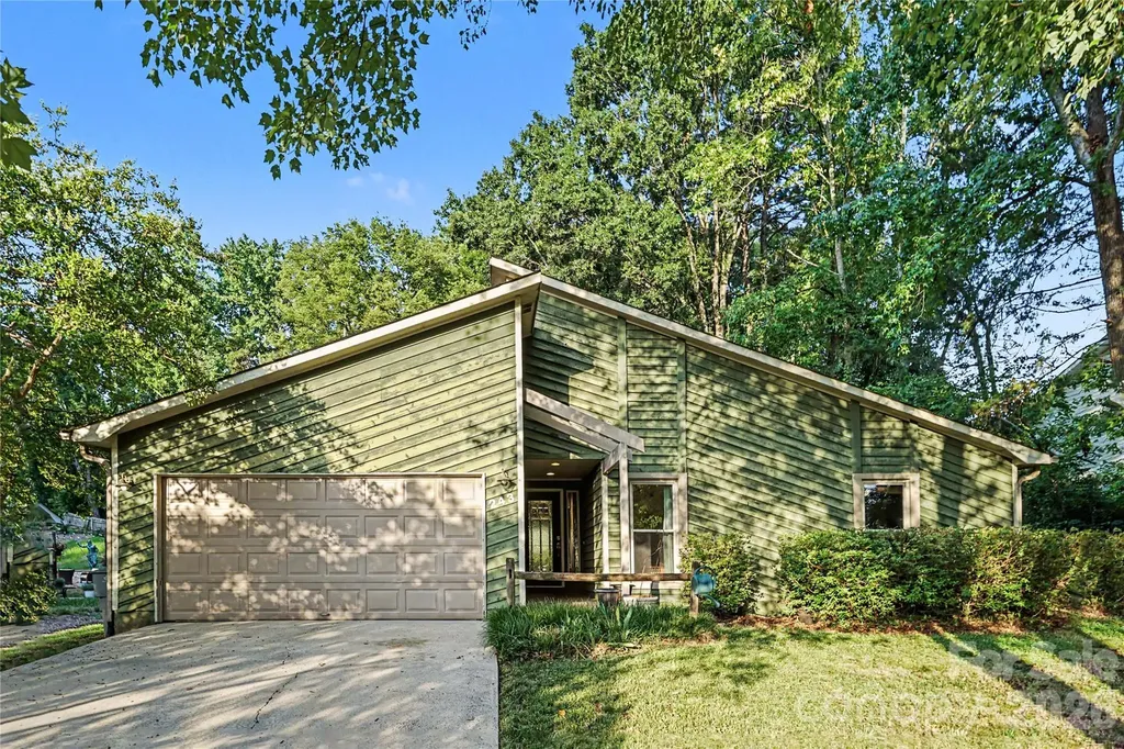 243 Vista Grande Circle Charlotte NC 28226