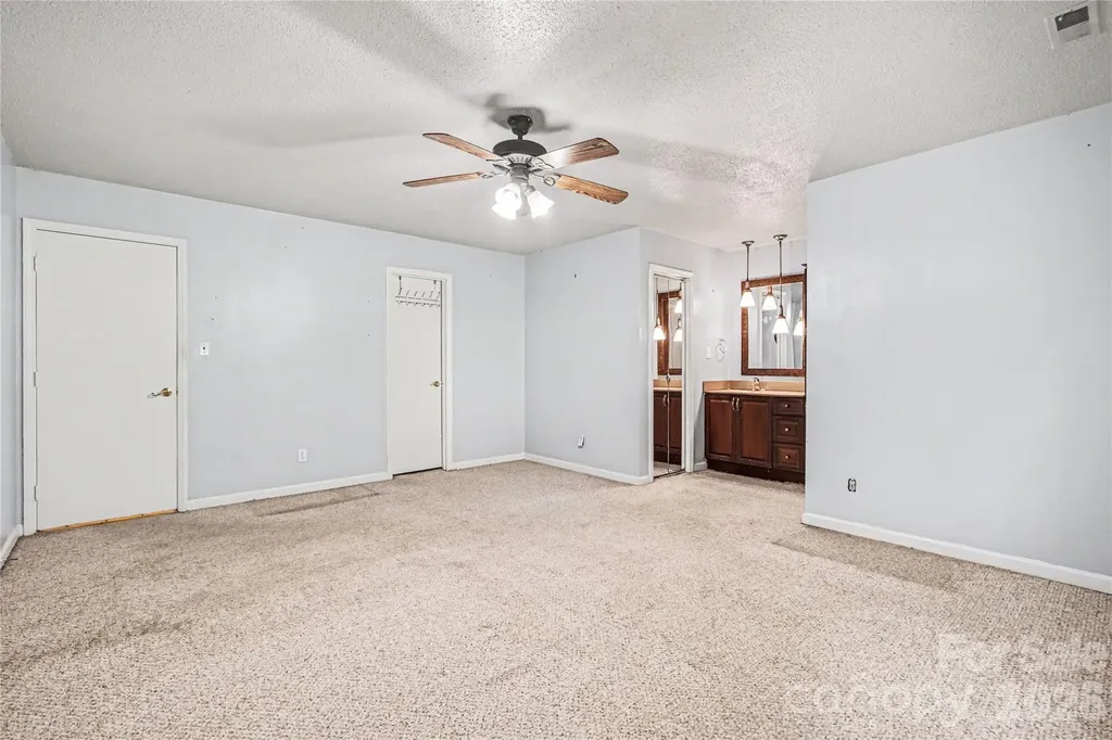 243 Vista Grande Circle Charlotte NC 28226