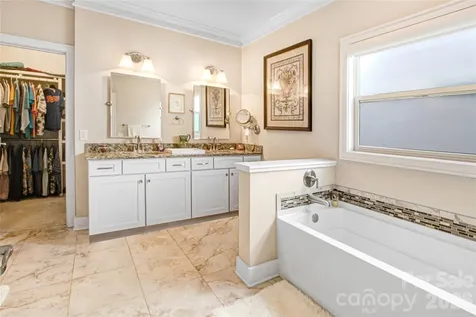 362 Windstone Drive Fletcher NC 28732