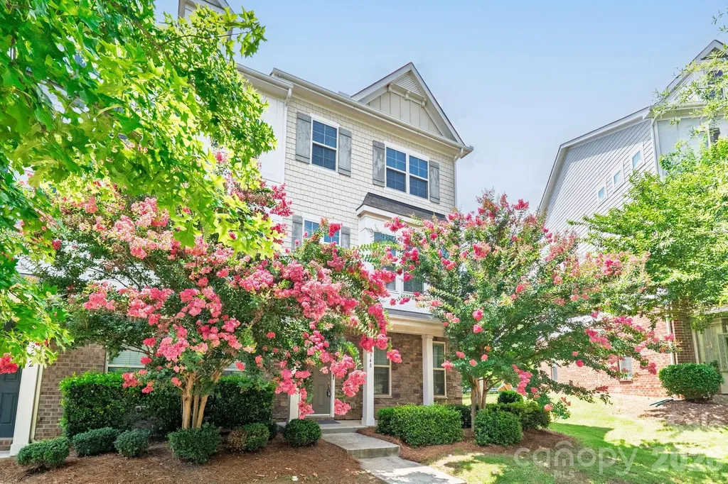 9348 Ainslie Downs Street Charlotte NC 28273