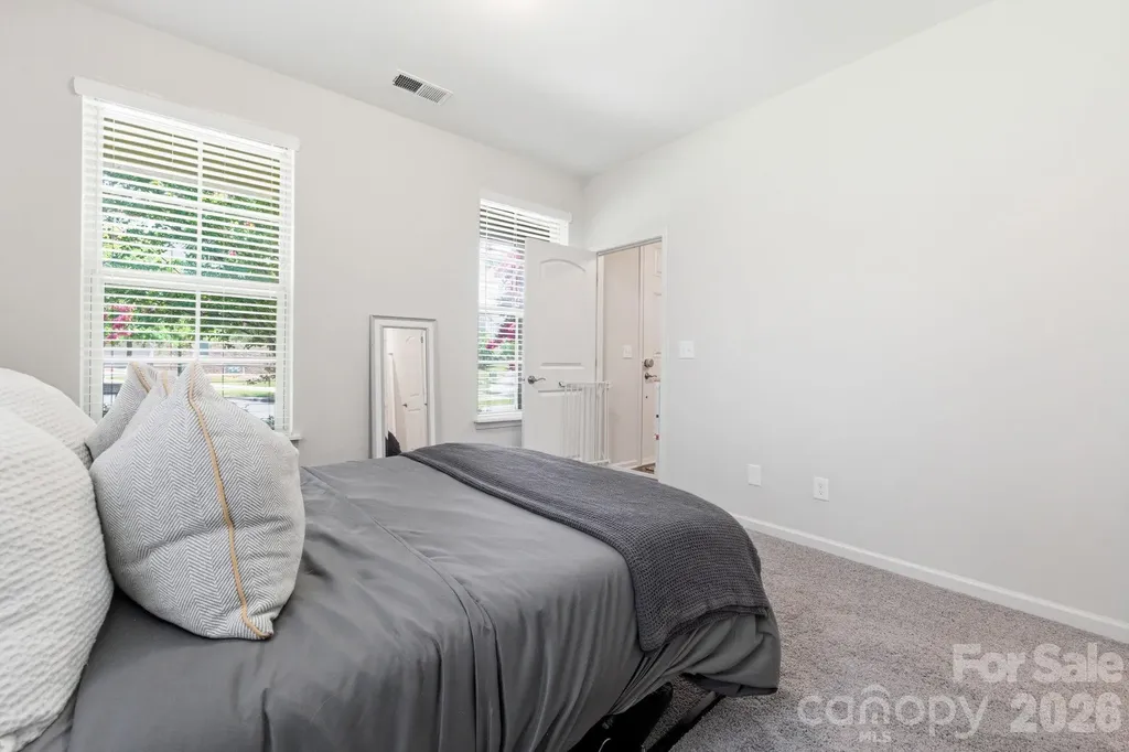 9348 Ainslie Downs Street Charlotte NC 28273