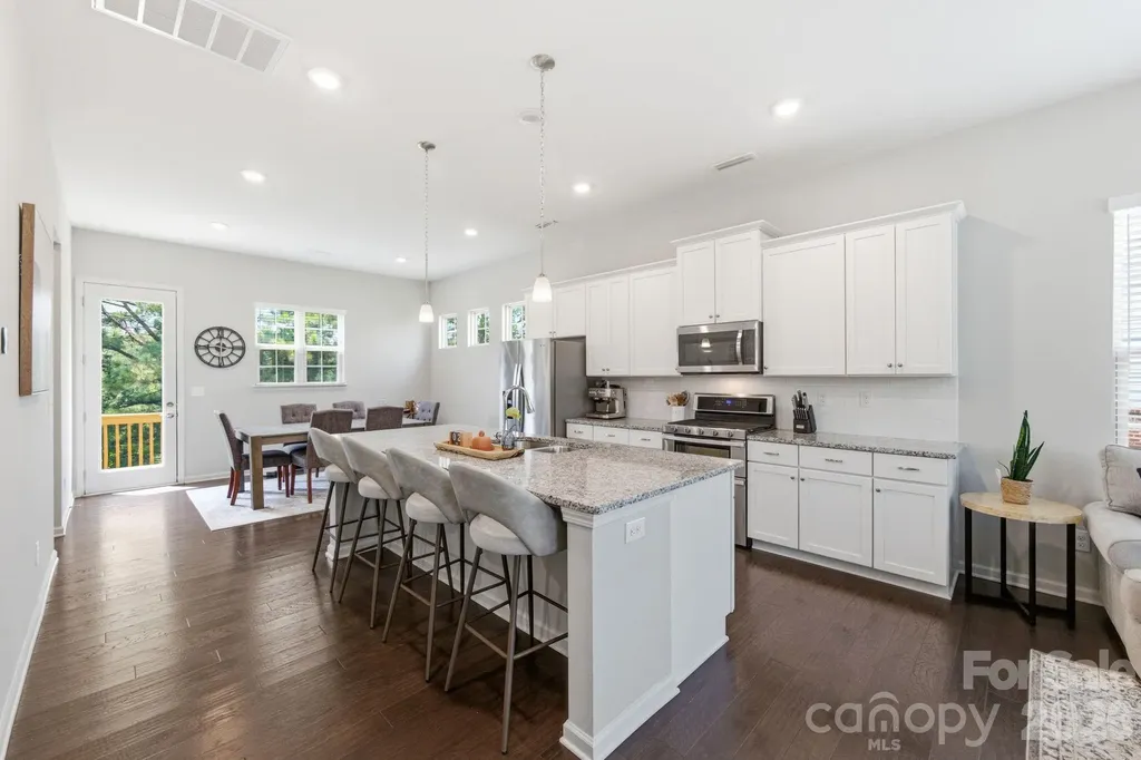 9348 Ainslie Downs Street Charlotte NC 28273