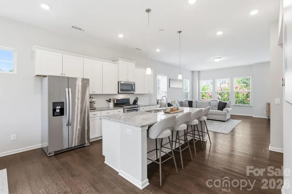 9348 Ainslie Downs Street Charlotte NC 28273