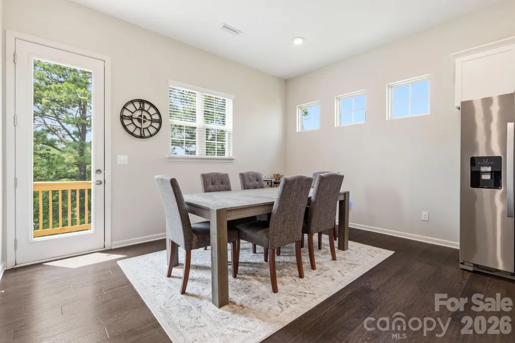 9348 Ainslie Downs Street Charlotte NC 28273