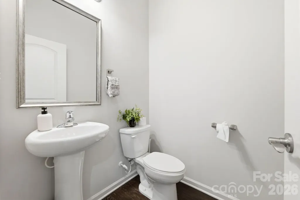 9348 Ainslie Downs Street Charlotte NC 28273