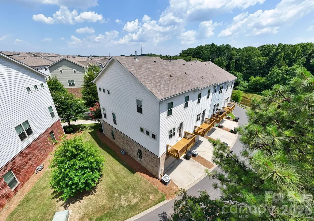 9348 Ainslie Downs Street Charlotte NC 28273