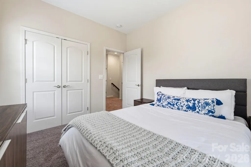 9348 Ainslie Downs Street Charlotte NC 28273