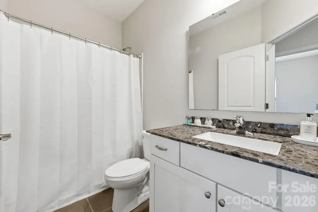 9348 Ainslie Downs Street Charlotte NC 28273