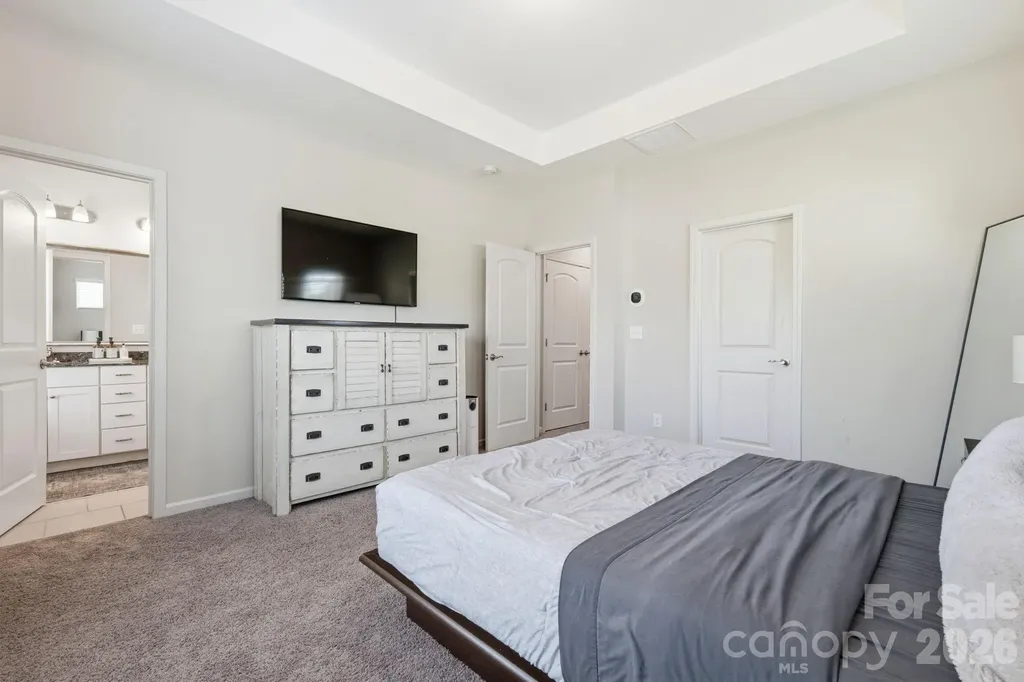 9348 Ainslie Downs Street Charlotte NC 28273