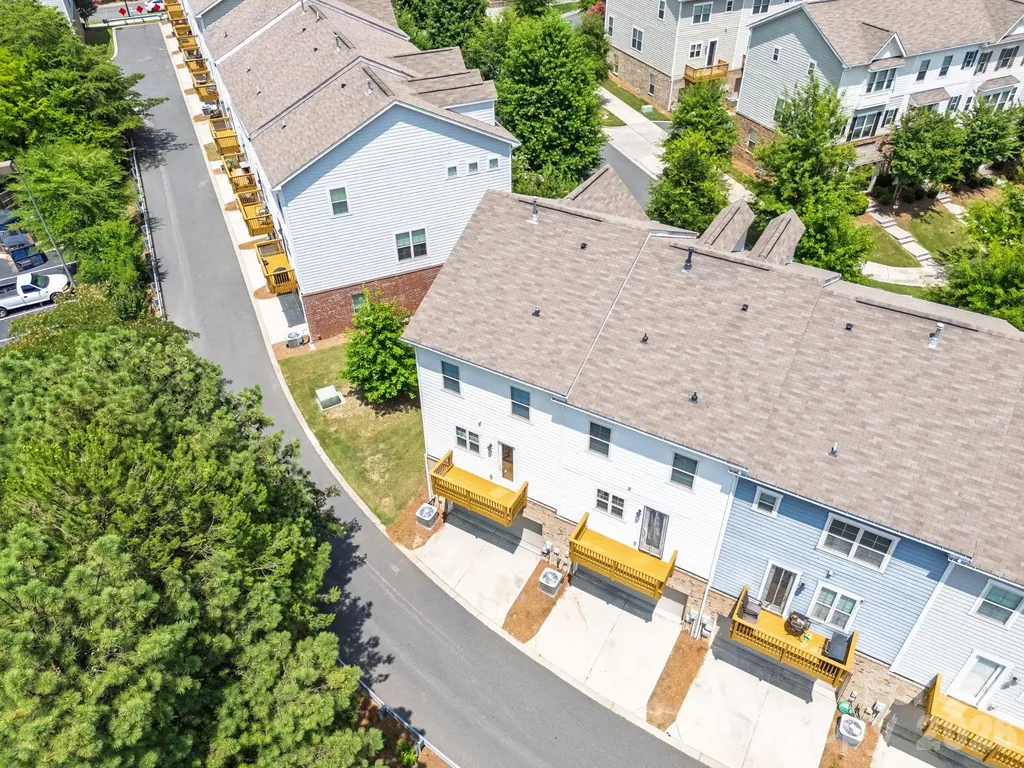 9348 Ainslie Downs Street Charlotte NC 28273