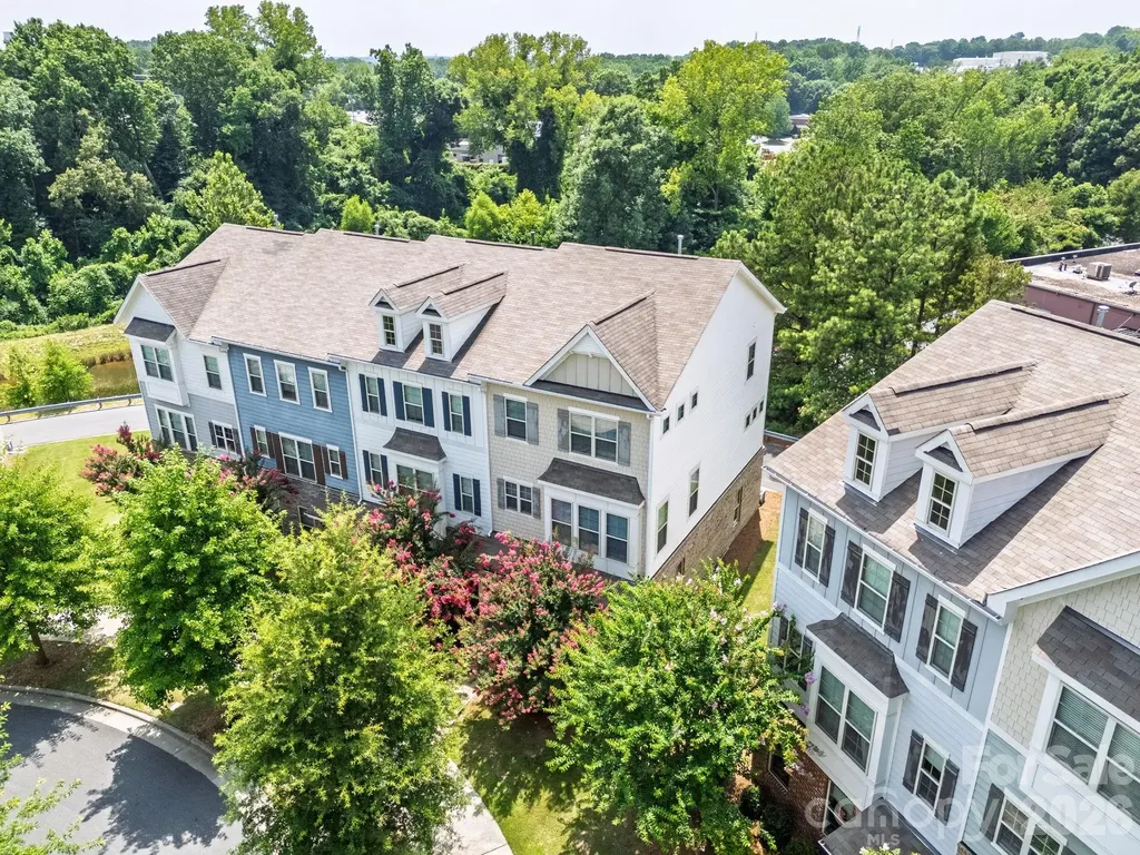 9348 Ainslie Downs Street Charlotte NC 28273