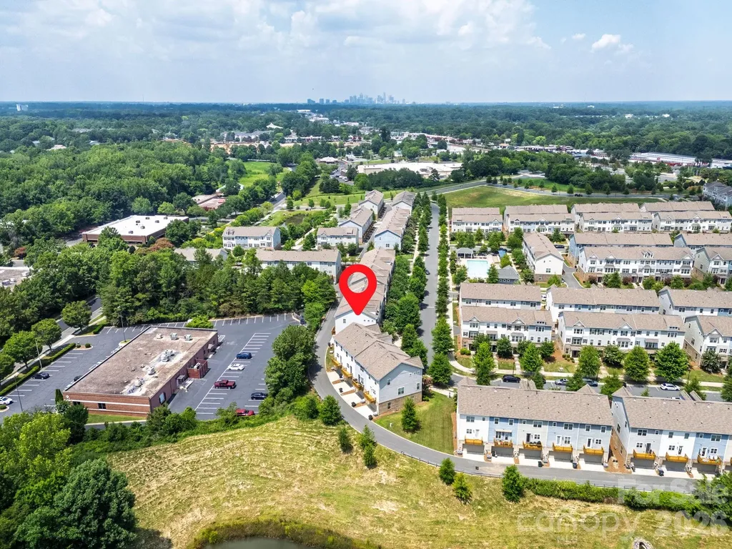 9348 Ainslie Downs Street Charlotte NC 28273