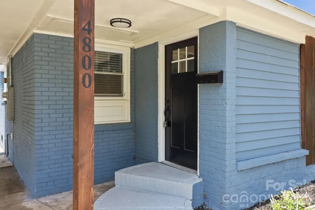 4800 Westridge Drive Charlotte NC 28208