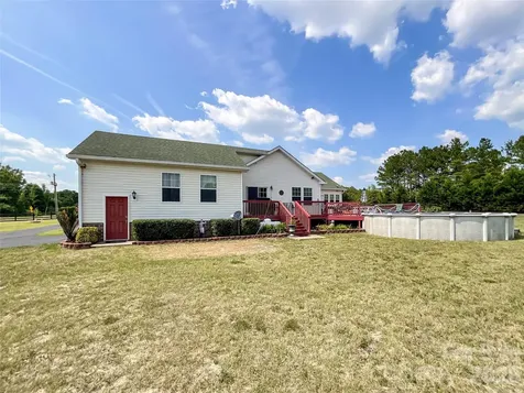 1132 Sandhills Vfd Road Jefferson SC 29718