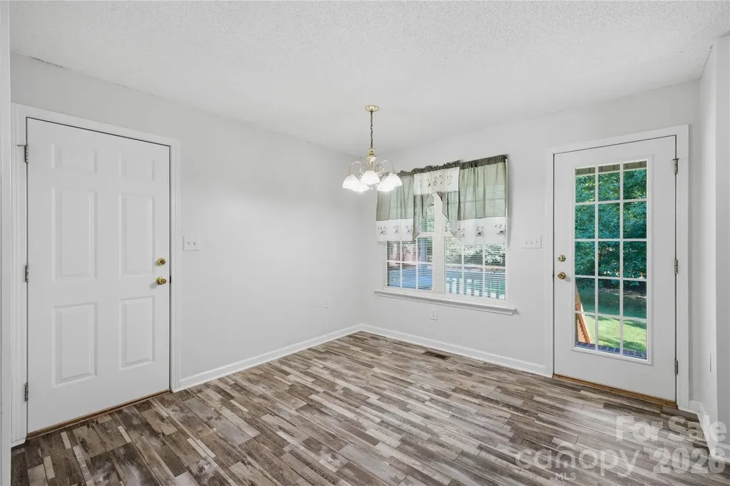 147 Valley Glen Drive Troutman NC 28166
