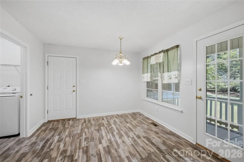 147 Valley Glen Drive Troutman NC 28166