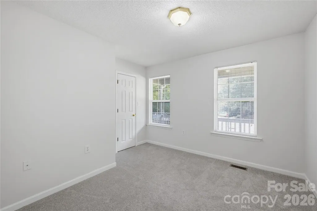 147 Valley Glen Drive Troutman NC 28166
