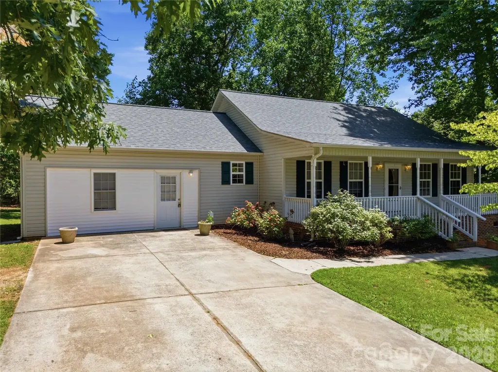 147 Valley Glen Drive Troutman NC 28166