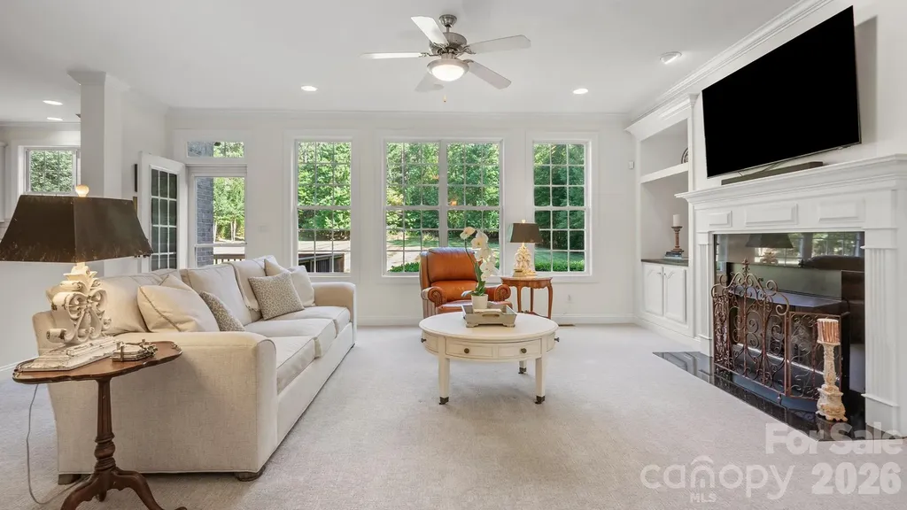 1006 Channelstone Way Matthews NC 28104