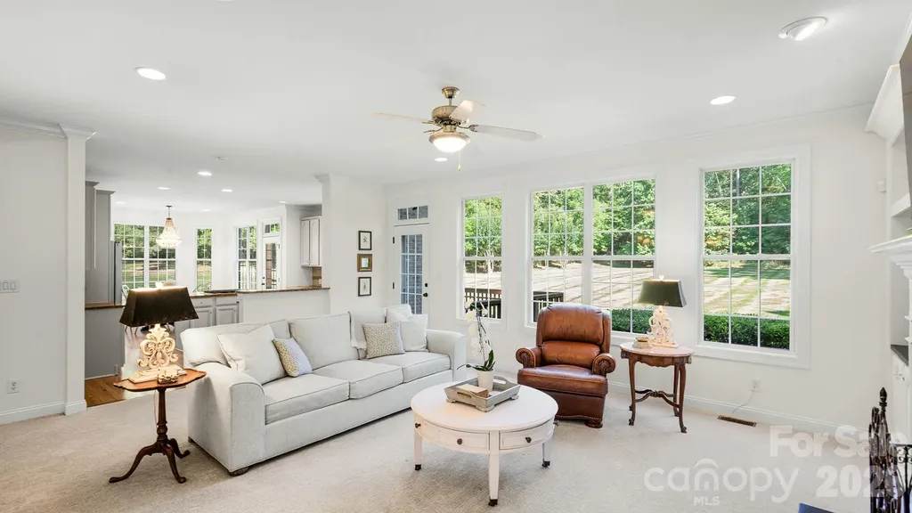 1006 Channelstone Way Matthews NC 28104
