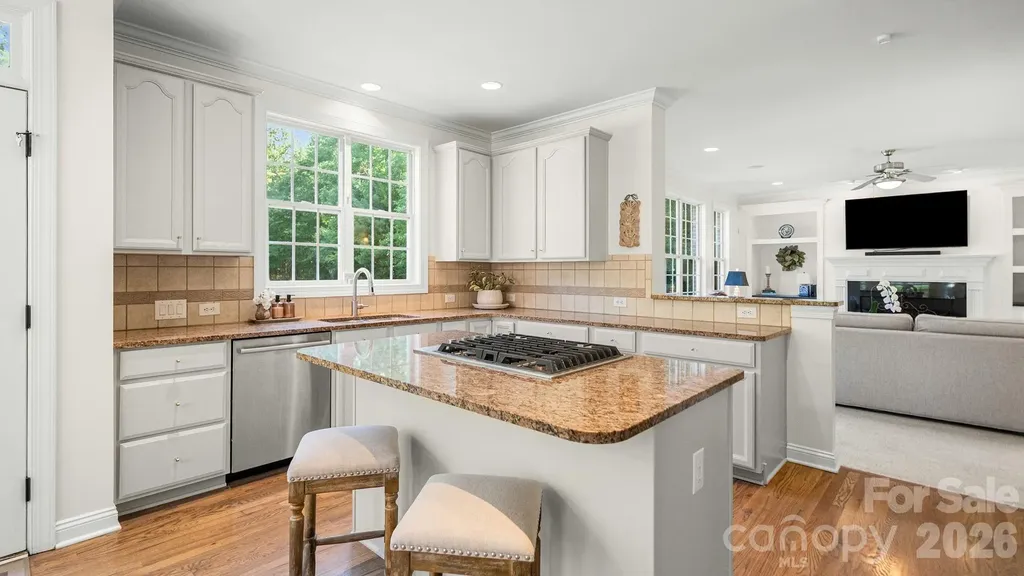 1006 Channelstone Way Matthews NC 28104