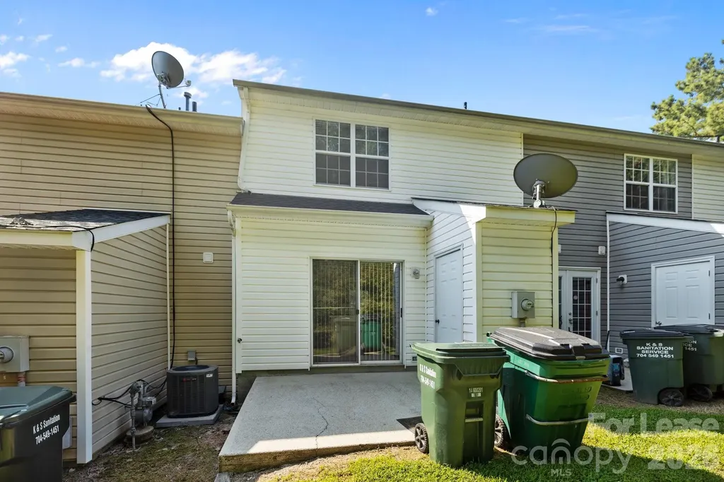 670 Emerald Cove Drive Charlotte NC 28262