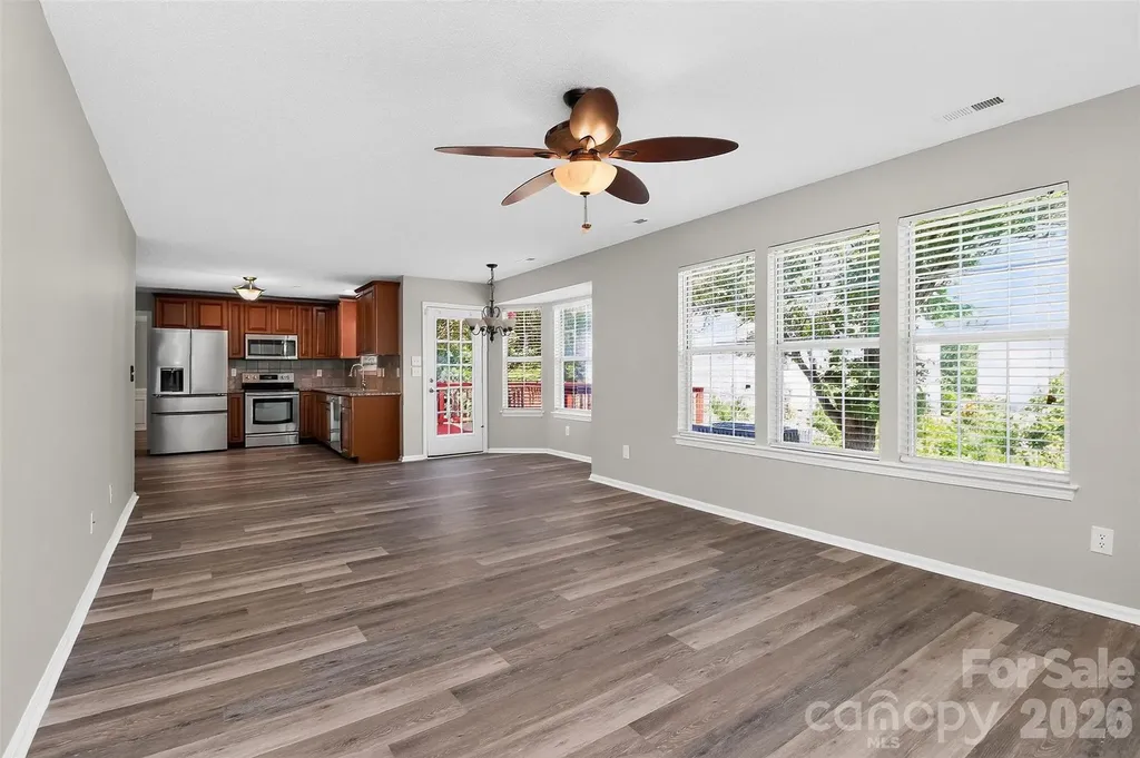 6102 Tesh Court Charlotte NC 28269