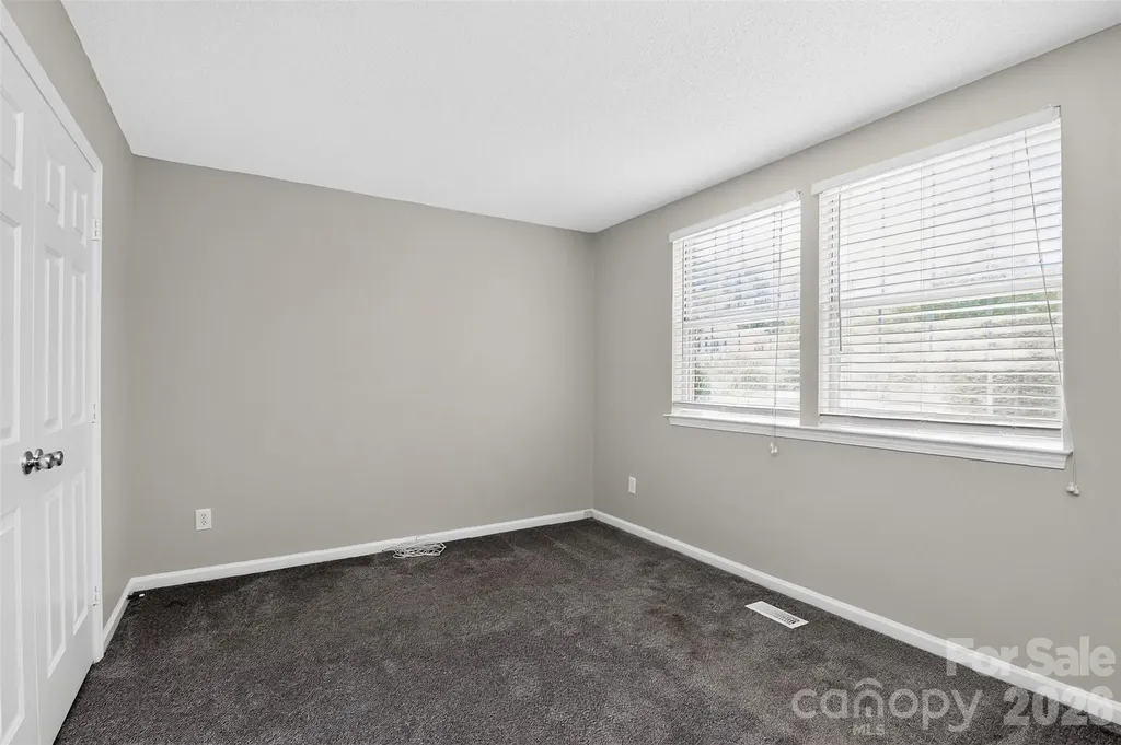 6102 Tesh Court Charlotte NC 28269