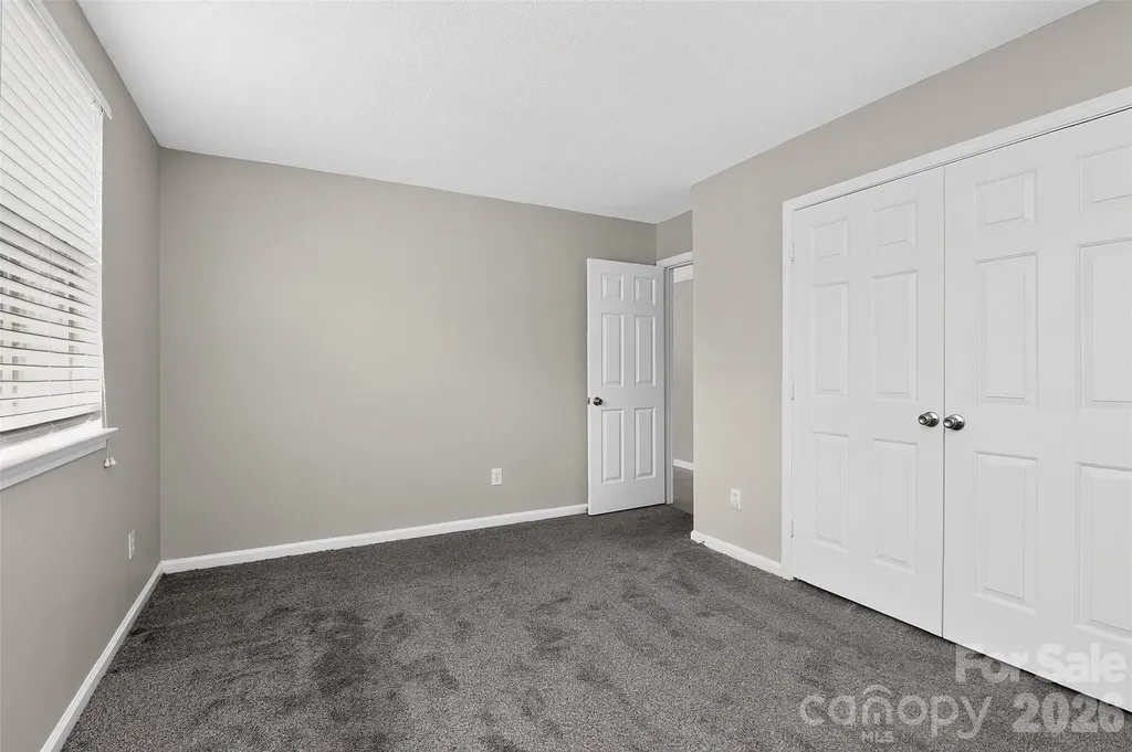 6102 Tesh Court Charlotte NC 28269