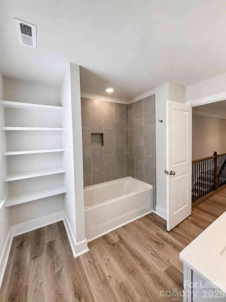 4630 Dogwood Place Charlotte NC 28212