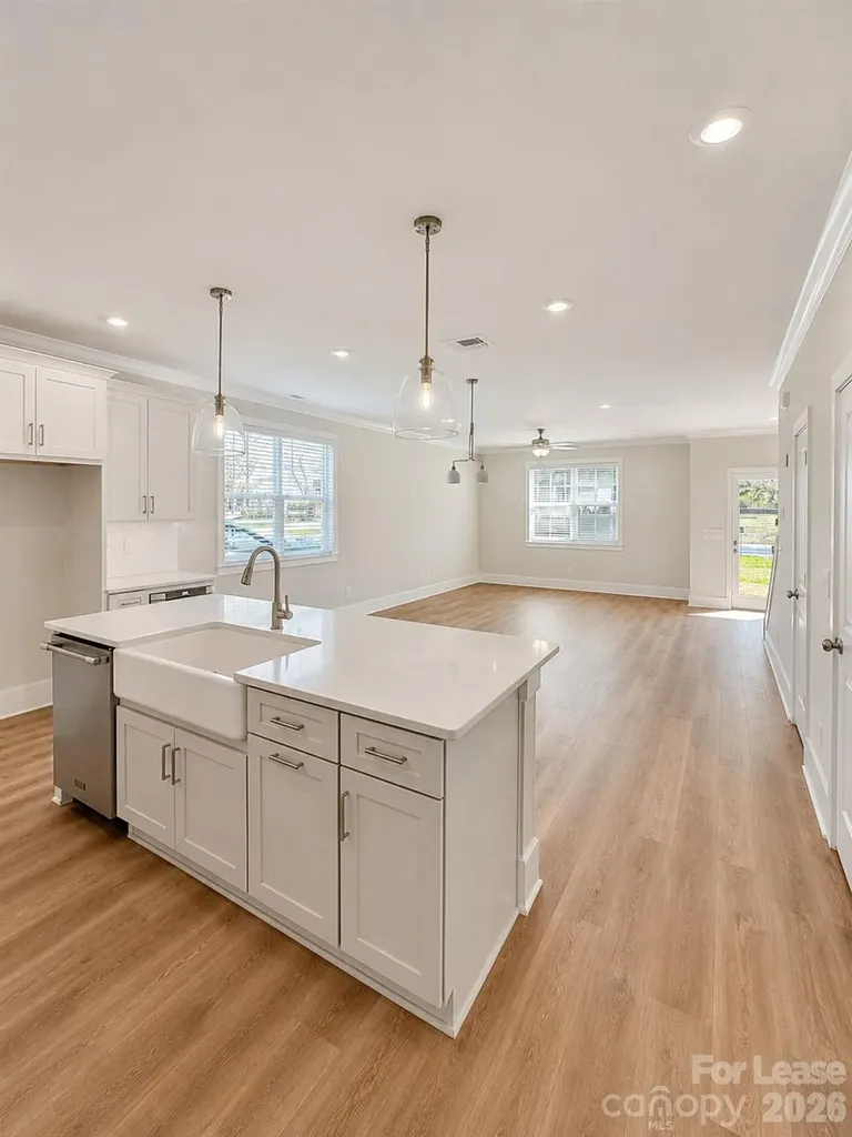 4630 Dogwood Place Charlotte NC 28212