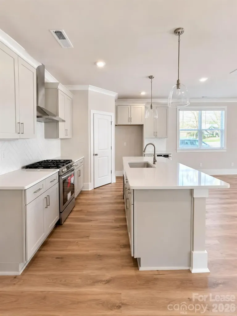 4630 Dogwood Place Charlotte NC 28212