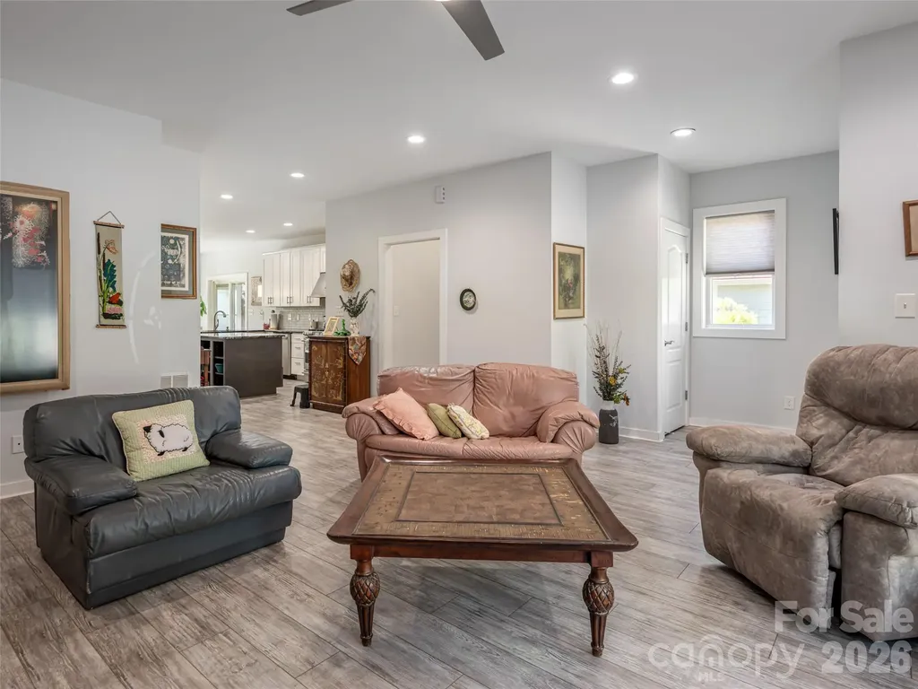 51 Verde Drive Asheville NC 28806