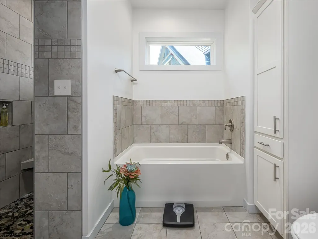 51 Verde Drive Asheville NC 28806