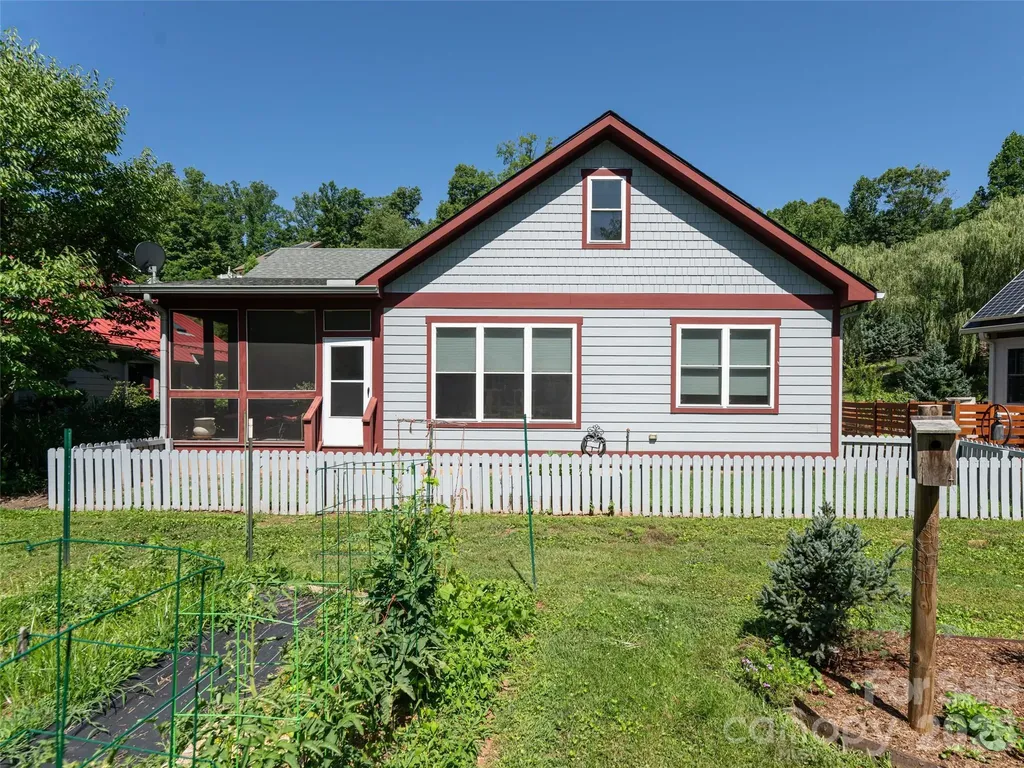 51 Verde Drive Asheville NC 28806
