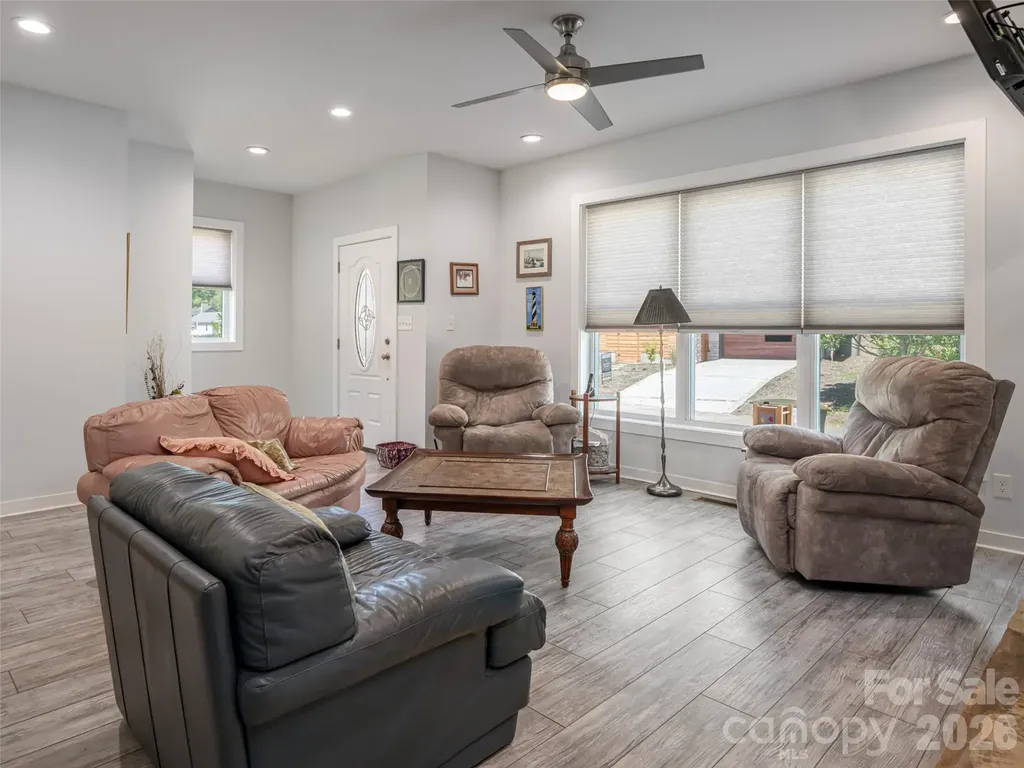 51 Verde Drive Asheville NC 28806