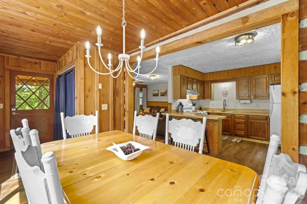 237 Biltmore Circle Bryson City NC 28713
