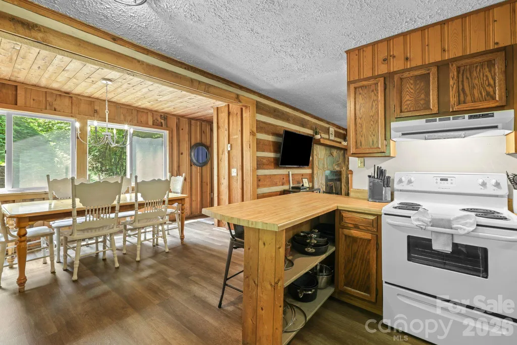 237 Biltmore Circle Bryson City NC 28713
