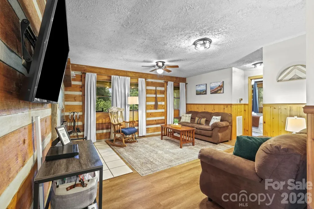 237 Biltmore Circle Bryson City NC 28713