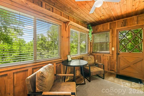 237 Biltmore Circle Bryson City NC 28713