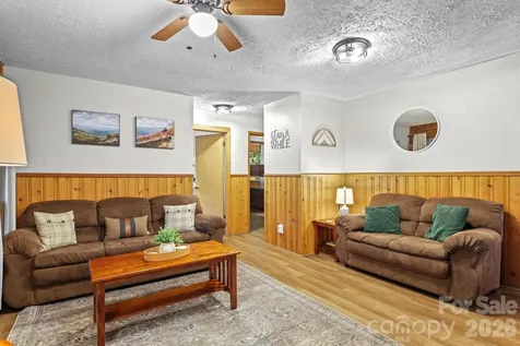 237 Biltmore Circle Bryson City NC 28713