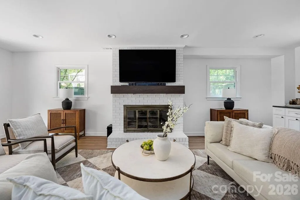 6614 Old Providence Road Charlotte NC 28226