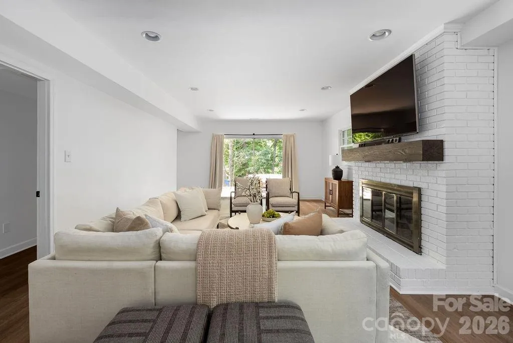 6614 Old Providence Road Charlotte NC 28226