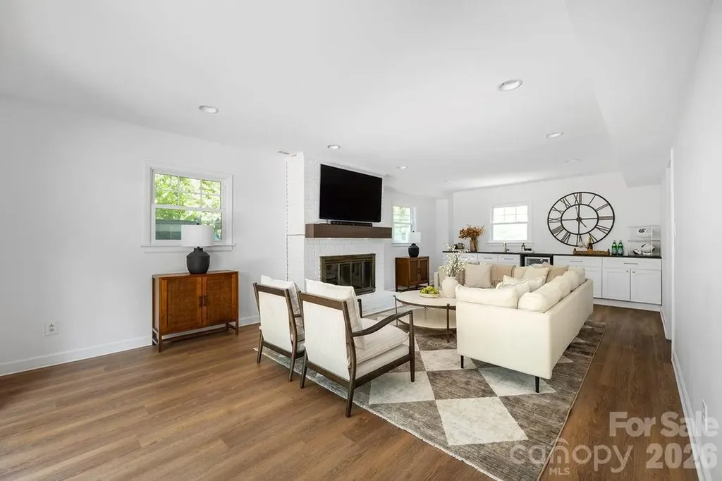 6614 Old Providence Road Charlotte NC 28226
