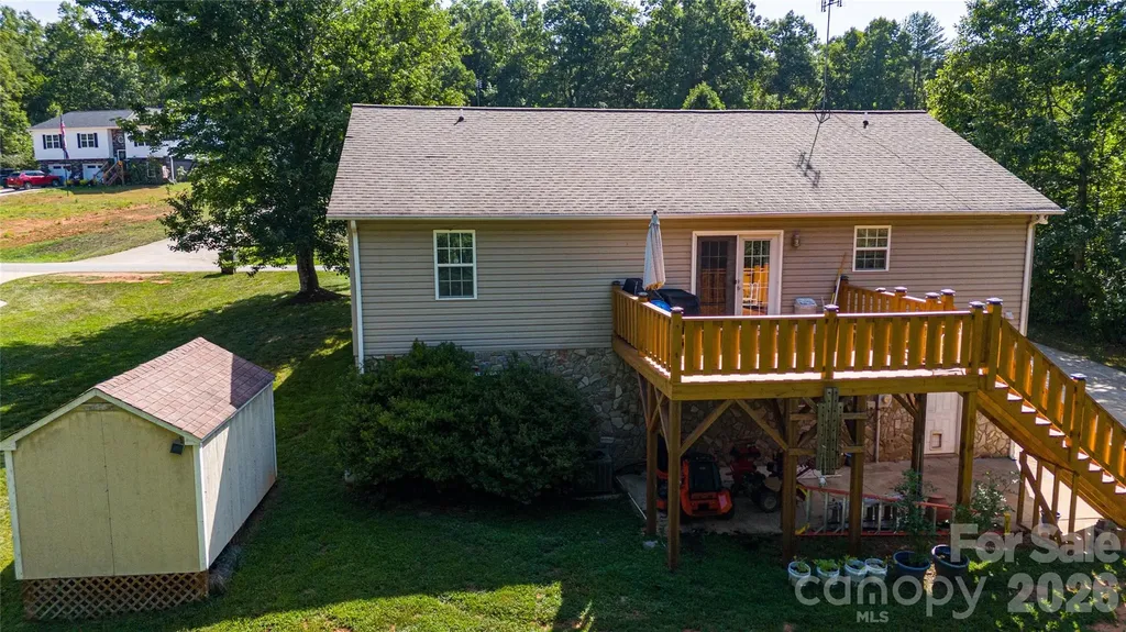 3611 Judea Drive Lenoir NC 28645