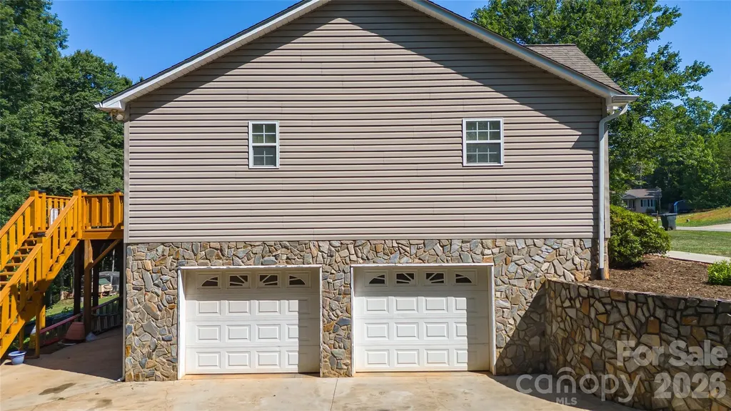 3611 Judea Drive Lenoir NC 28645