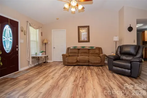 3611 Judea Drive Lenoir NC 28645